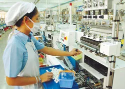 Tiếp tục nâng cao sức cạnh tranh của nền kinh tế