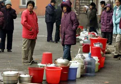 Thành lập nhóm điều tra vụ ô nhiễm sông Tùng Hoa