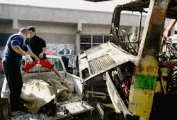 Nổ bom trên xe buýt, ít nhất 30 người chết