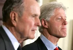 Bill Clinton chỉ trích George Bush