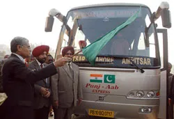 Chạy thử tuyến xe buýt mới