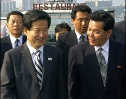 Thúc đẩy hợp tác song phương