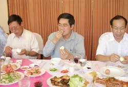 Cần chủ trương đúng và giải pháp căn cơ