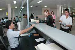 Cấp thị thực tại cửa khẩu sân bay cho kiều bào về ăn Tết