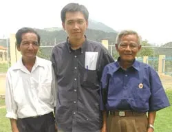 Bài 1: Tên anh tạc vào đá núi