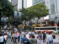 Tour ngoại bán chạy, tour nội ế