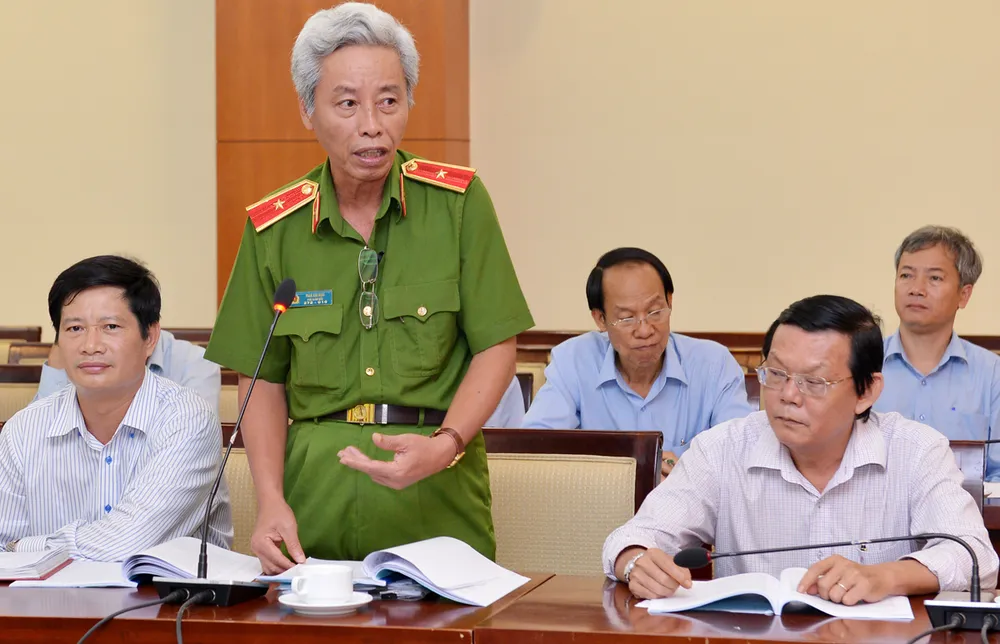 Học tập, làm theo Bác bằng những việc làm cụ thể nhất, thiết thực nhất ảnh 2