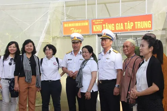 TPHCM hỗ trợ thiết thực các đơn vị trên vùng biển Tây Nam     ảnh 6