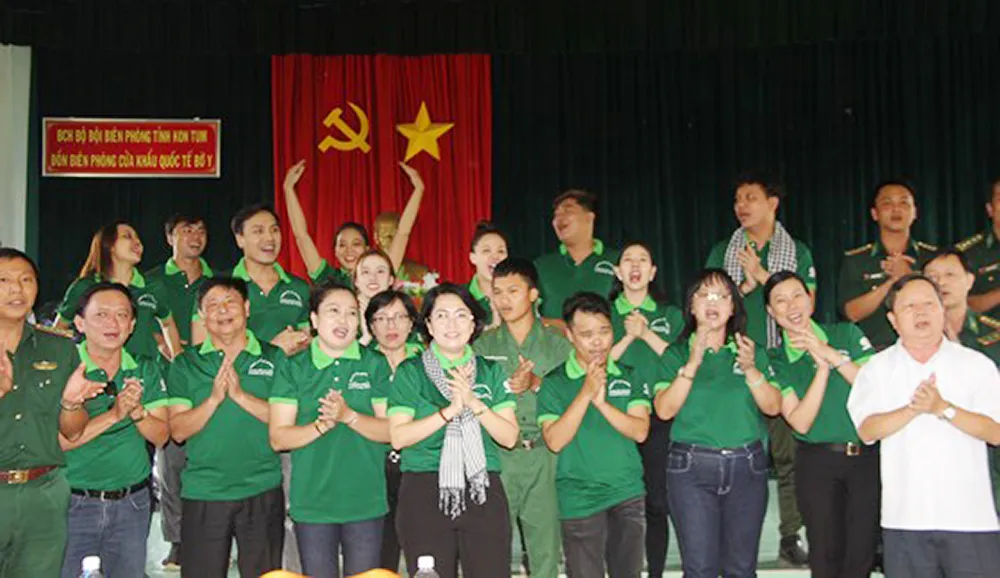 Nhiều hoạt động hướng về biên cương Tổ quốc tại huyện Ngọc Hồi, tỉnh Kon Tum  ảnh 5