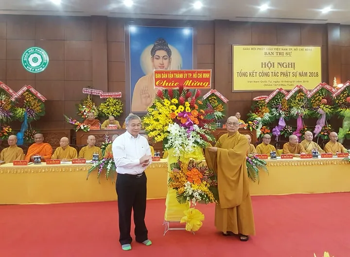 Tăng ni, phật tử TPHCM đóng góp hơn 740 tỷ đồng cho hoạt động từ thiện xã hội      ảnh 1