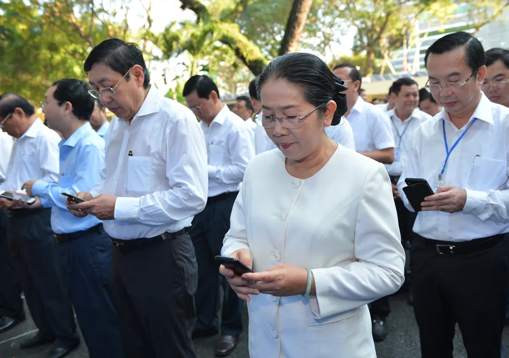 Gần 500 triệu đồng ủng hộ Quỹ “Vì người nghèo” ảnh 1