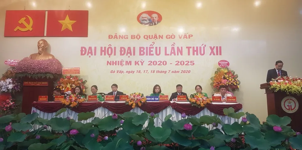 Bí thư Quận ủy Gò Vấp Sử Ngọc Anh phát biểu tổng kết đại hội