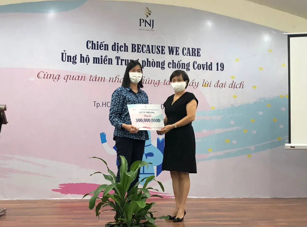 Hỗ trợ các lực lượng tuyến đầu phòng, chống dịch Covid-19 Đà Nẵng và Quảng Nam hơn 5 tỷ đồng      ảnh 1