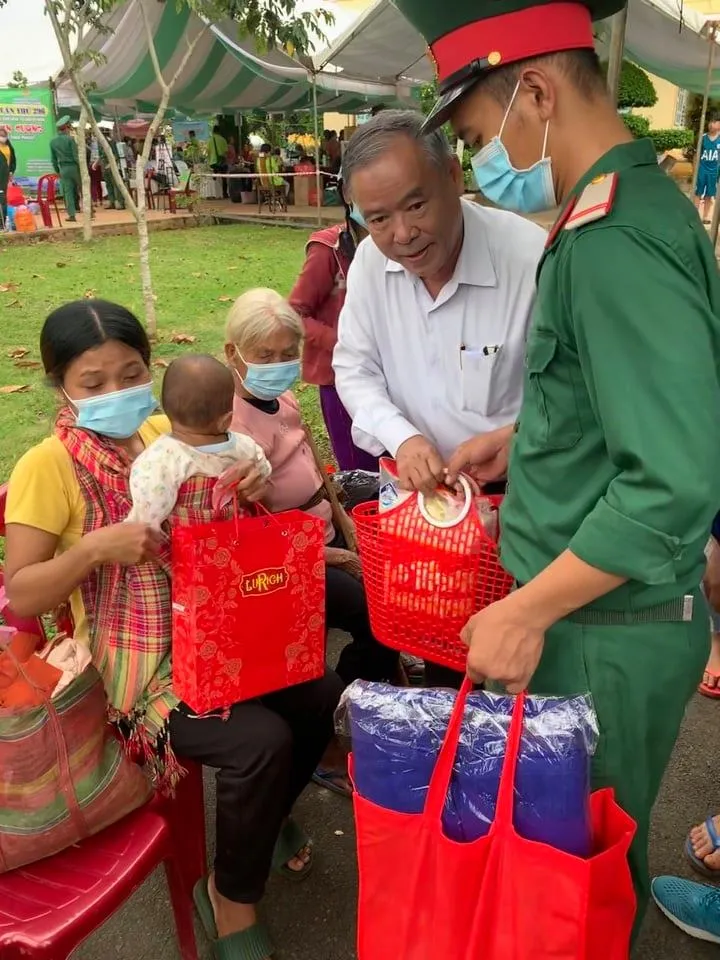 Nhiều hoạt động tuyên truyền về phân giới, cắm mốc trên địa bàn biên giới tỉnh Bình Phước       ảnh 1