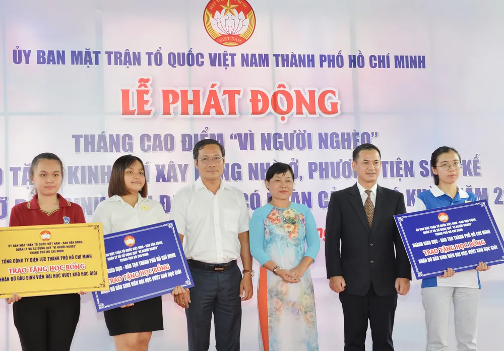 TPHCM phát động Tháng cao điểm “Vì người nghèo”     ảnh 4