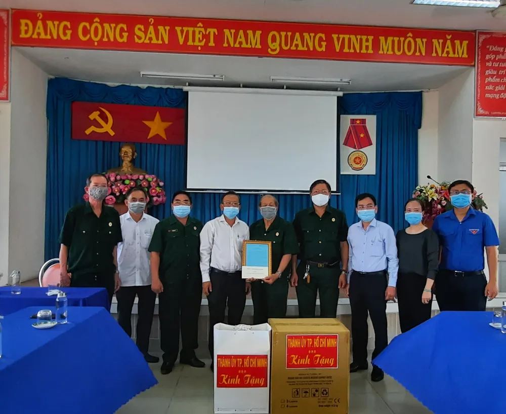 Tri ân những việc làm nghĩa tình của các tổ chức, đơn vị, cá nhân trong công tác phòng, chống dịch Covid-19 ảnh 5