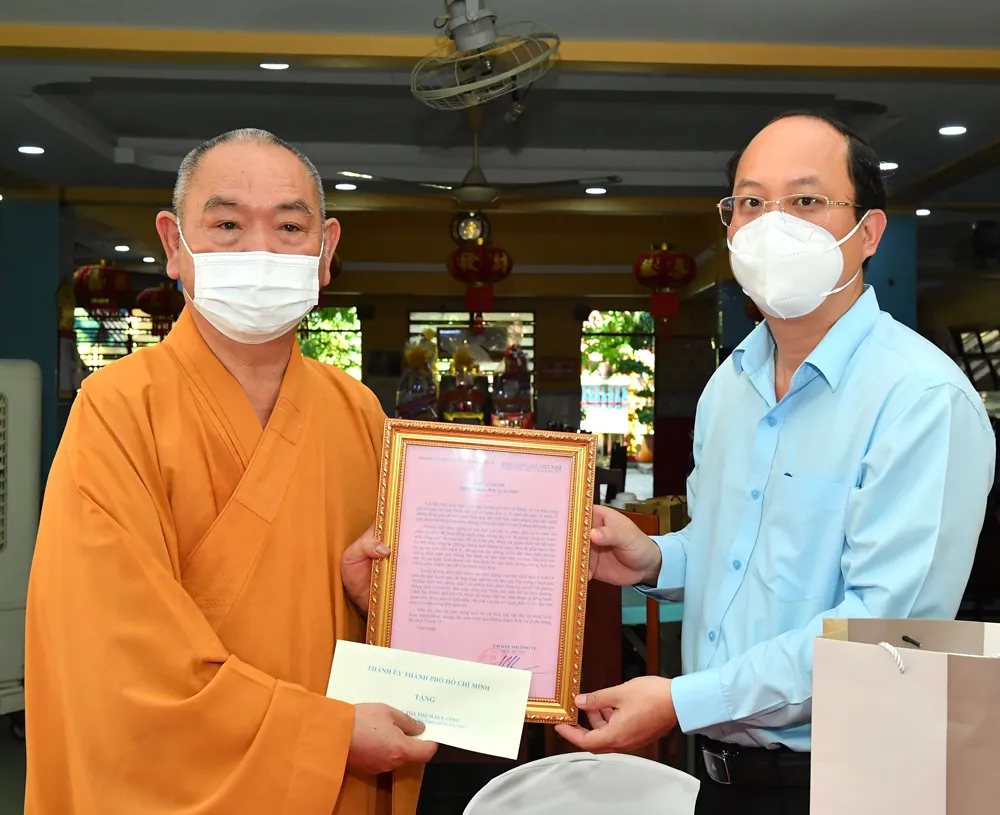 Trân trọng những nghĩa cử cao đẹp của các cá nhân, tổ chức trong công tác phòng, chống dịch Covid-19 ảnh 1