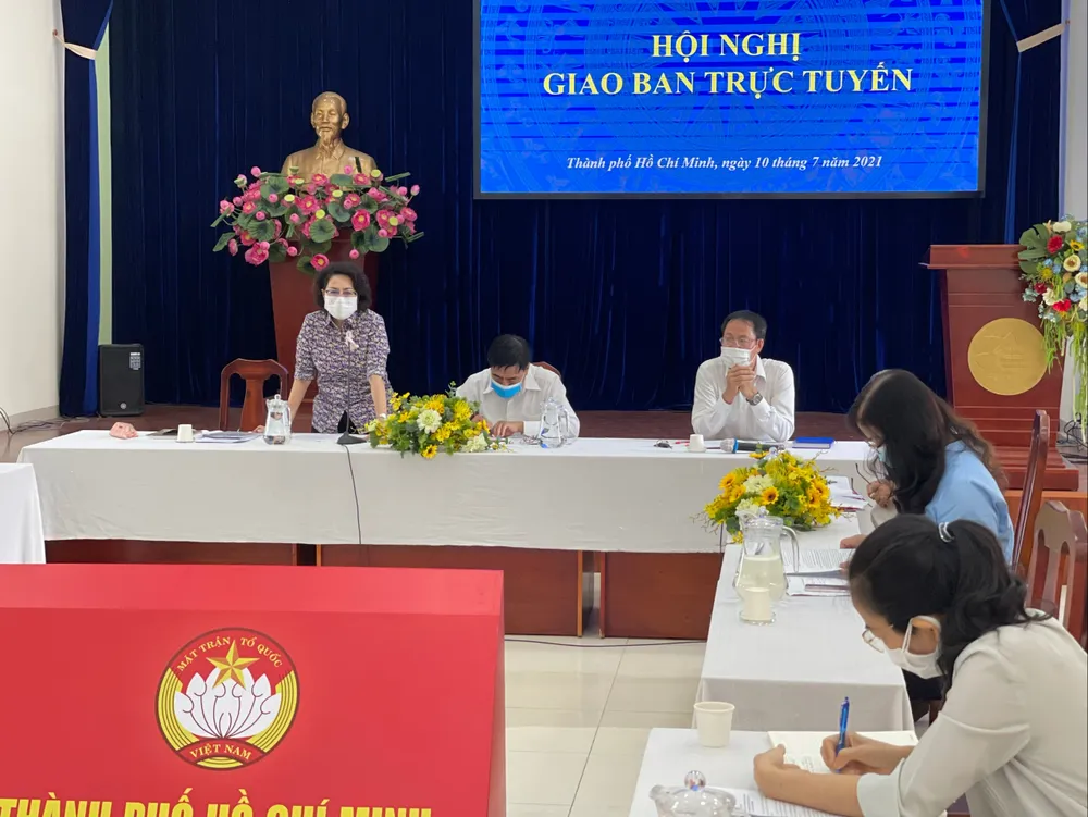 Chủ tịch Ủy ban MTTQ Việt Nam TPHCM Tô Thị Bích Châu phát biểu tại hội nghị