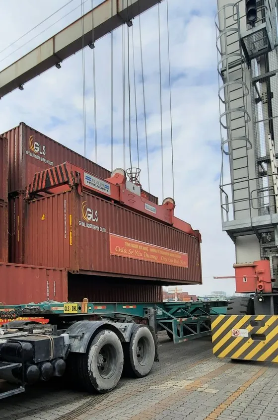 Nghệ An hỗ trợ gần 300 tấn hàng giúp TPHCM phòng, chống dịch Covid-19 ảnh 2