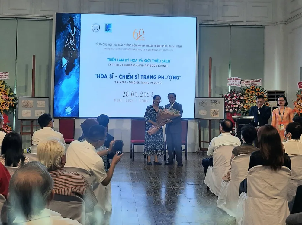 Triển lãm ký họa, giới thiệu sách “Họa sĩ - chiến sĩ Trang Phượng” ảnh 1