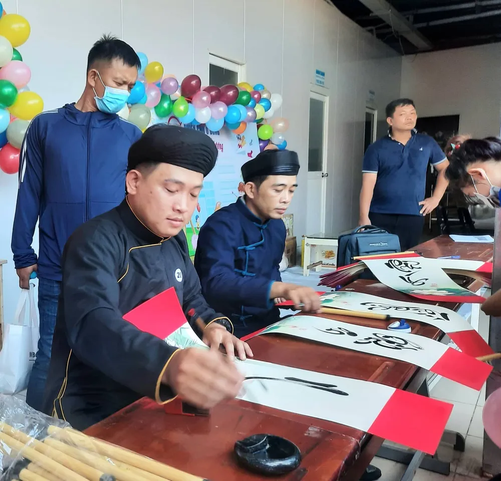 Hơn 500 bệnh nhân nghèo Bệnh viện TP Thủ Đức mua hàng miễn phí tại Phiên chợ 0 đồng ảnh 4