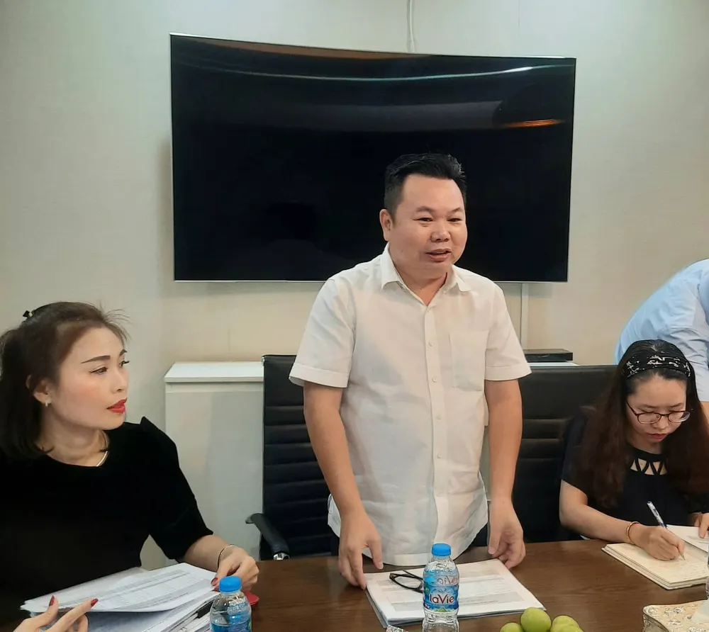 Kiên quyết xử lý sai phạm trong hoạt động quảng cáo ngoài trời   ảnh 1