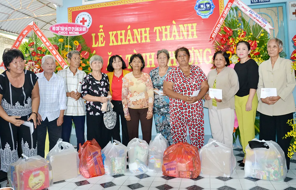 Bếp ăn tình thương cho người nghèo ảnh 2