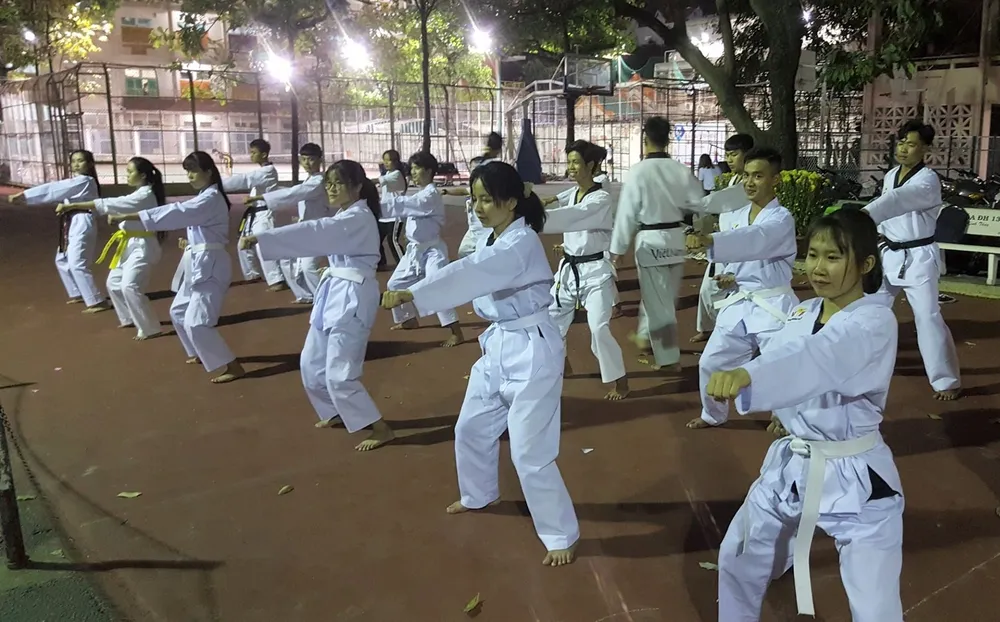 Taekwondo cuốn hút phái đẹp ảnh 1