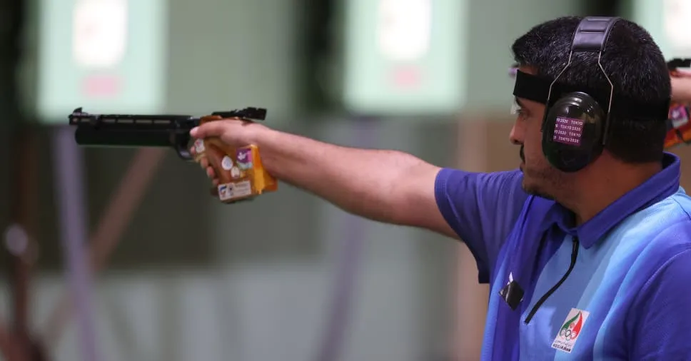 Javad Foroughi giành HCV nội dung 10m súng ngắn hơi nam.