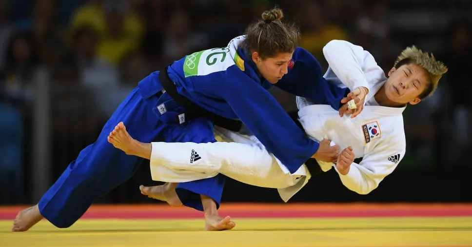 Ý nghĩa bên ngoài sàn đấu ảnh 2