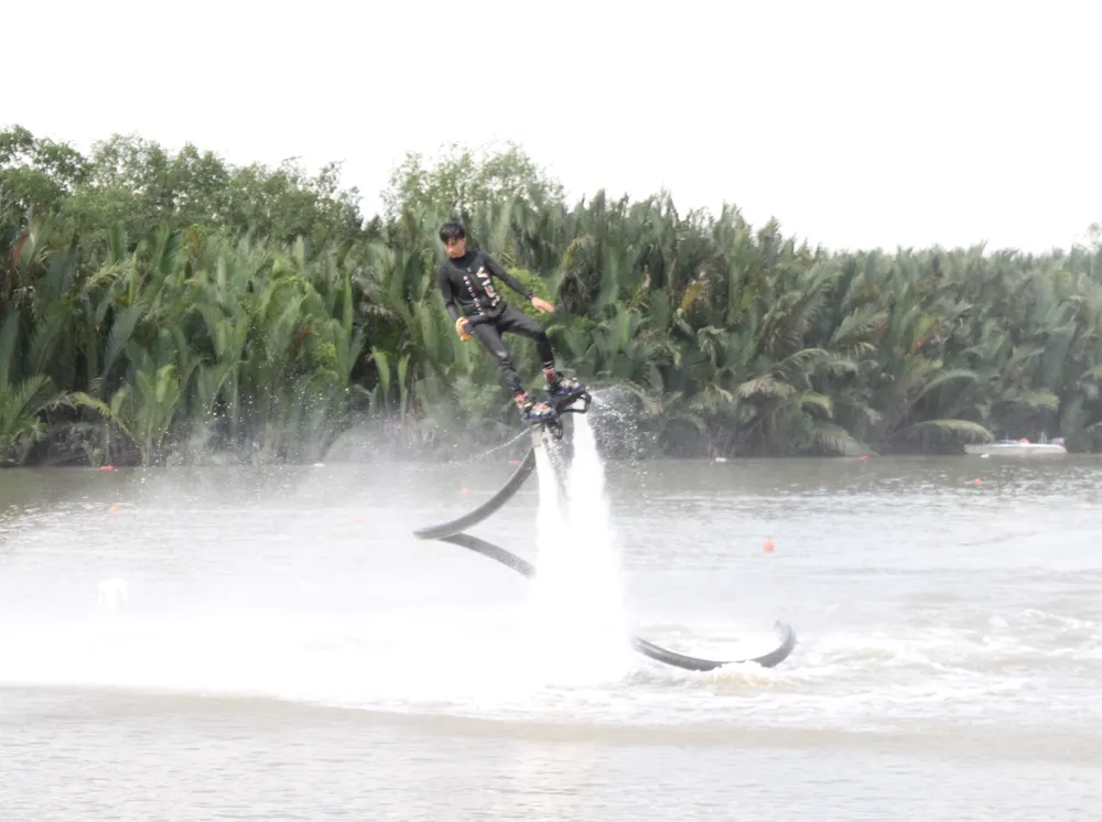 Sôi nổi giải Đua thuyền truyền thống TPHCM năm 2022 ảnh 2