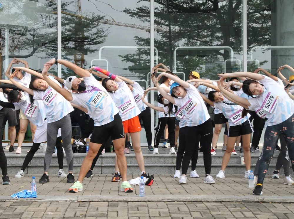 Phong trào chạy bộ tại TPHCM nhộn nhịp trở lại ảnh 1