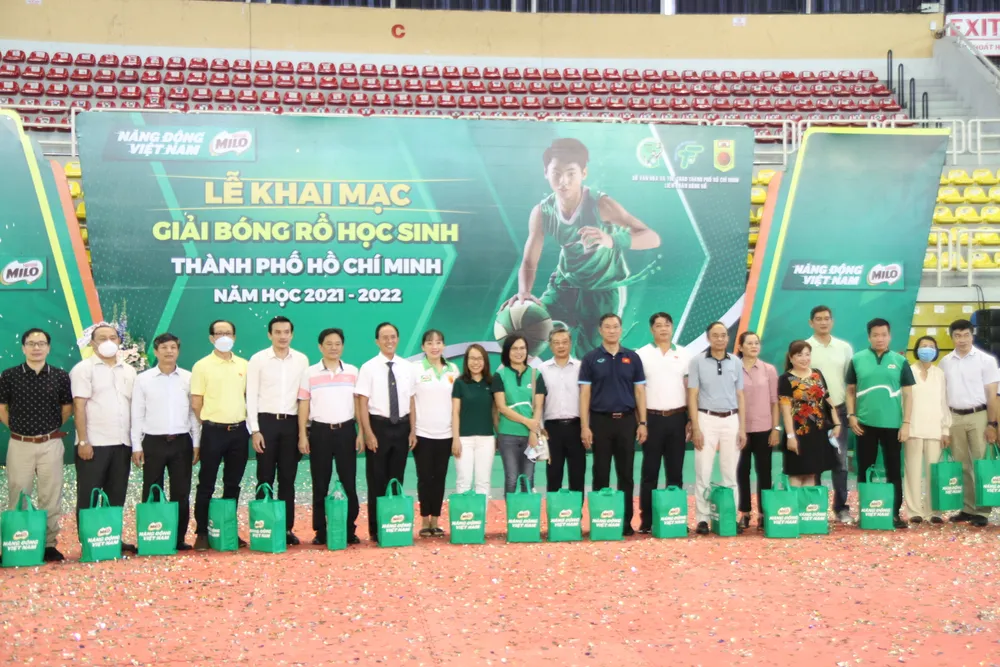Hơn 100 đội bóng tranh tài tại giải bóng rổ học sinh TPHCM năm 2022 ảnh 4