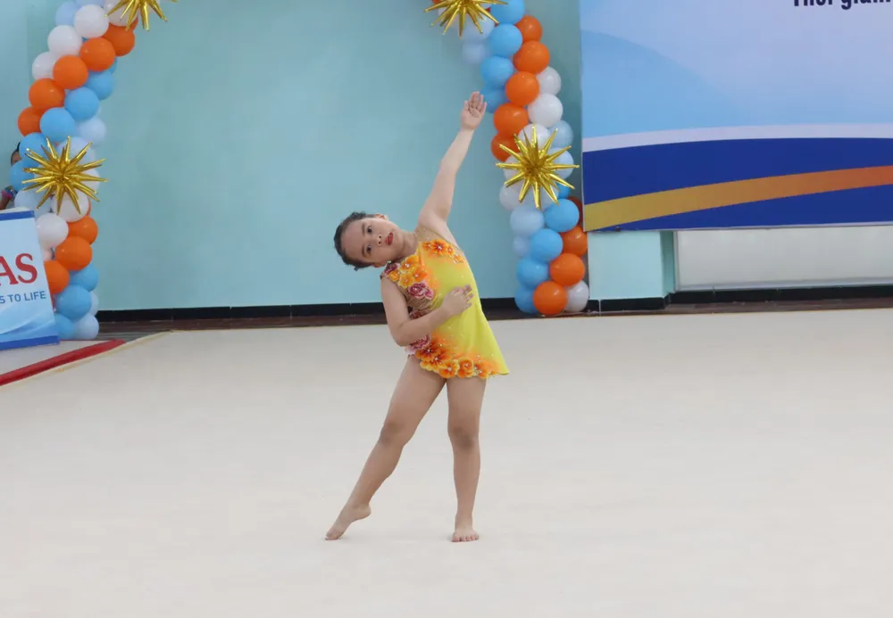 Thể dục nghệ thuật TPHCM tỏa sáng tại giải vô địch quốc gia ảnh 1