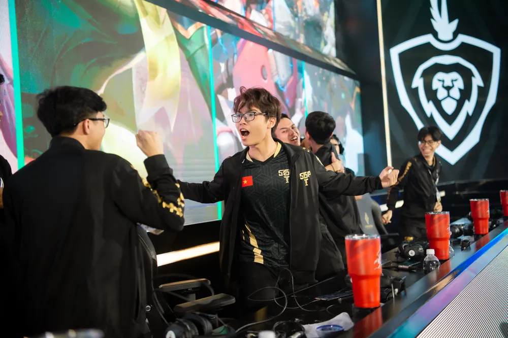 Saigon Phantom vô địch Đấu trường danh vọng mùa đông 2022 ảnh 1