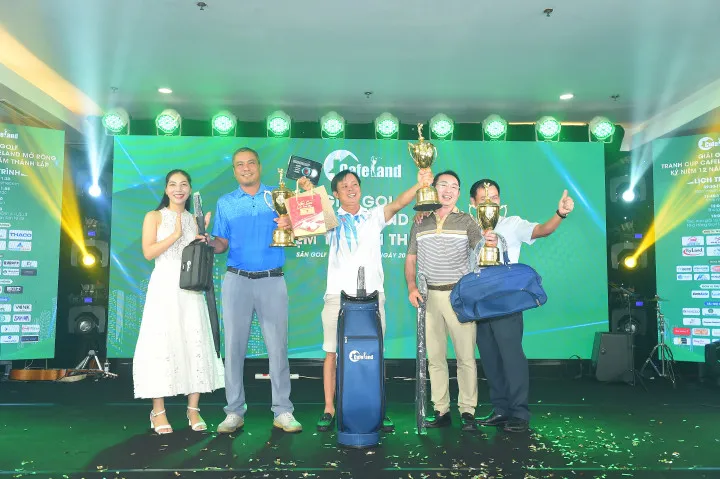 Xác định nhà vô địch giải golf tranh cúp CafeLand mở rộng ảnh 1
