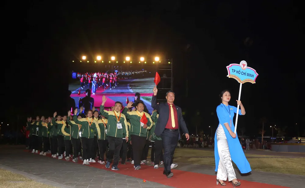 Ngập tràn sắc màu lễ khai mạc Đại hội Thể thao toàn quốc 2022 ảnh 3