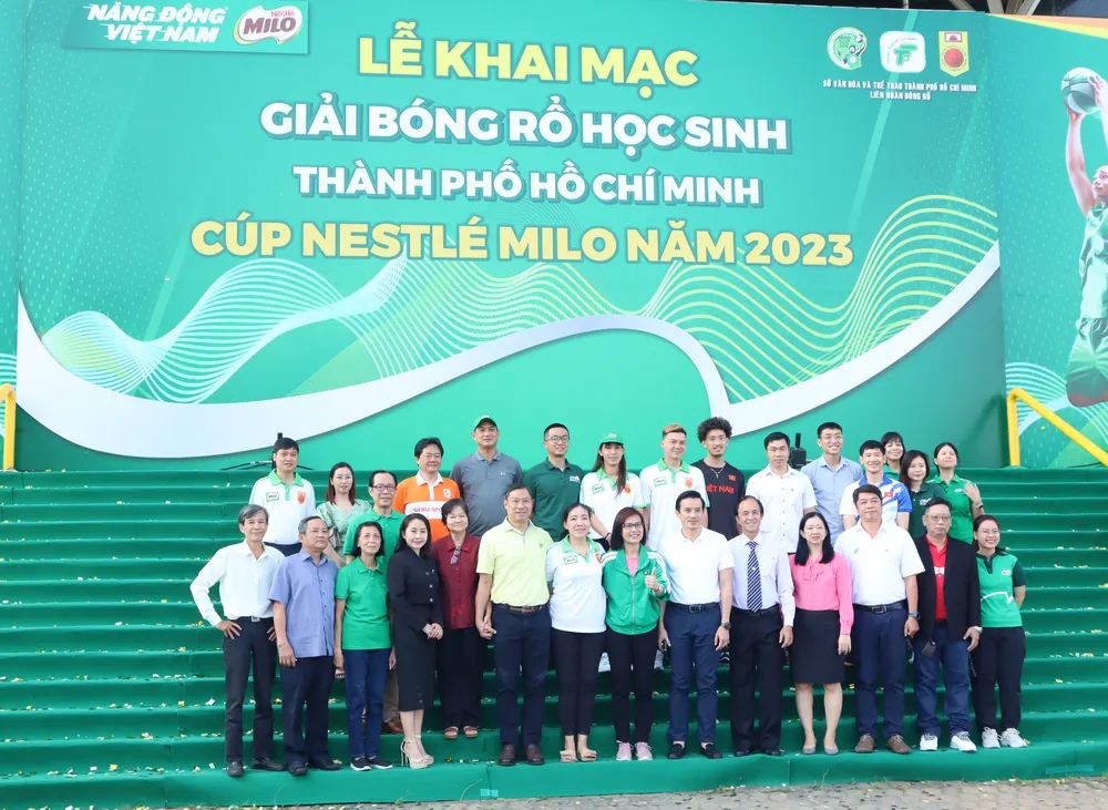 Giải bóng rổ học sinh TPHCM năm 2023 đã chính thức khai mạc. Ảnh: THANH TÙNG