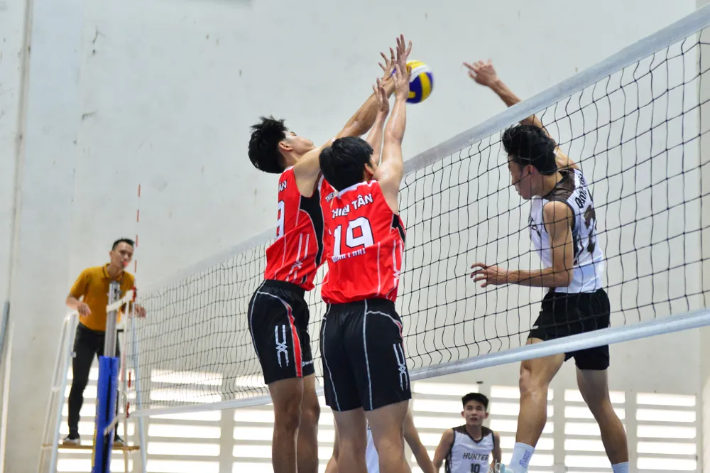 Giải đấu bóng chuyền do Công ty Thiên Tân tổ chức được giới chuyên môn đánh giá cao. Ảnh: DŨNG PHƯƠNG 