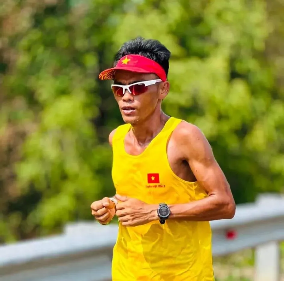 Nguyễn Văn Long chính thức hoàn thành hành trình chạy bộ xuyên Việt lần 3 vào ngày 2-9