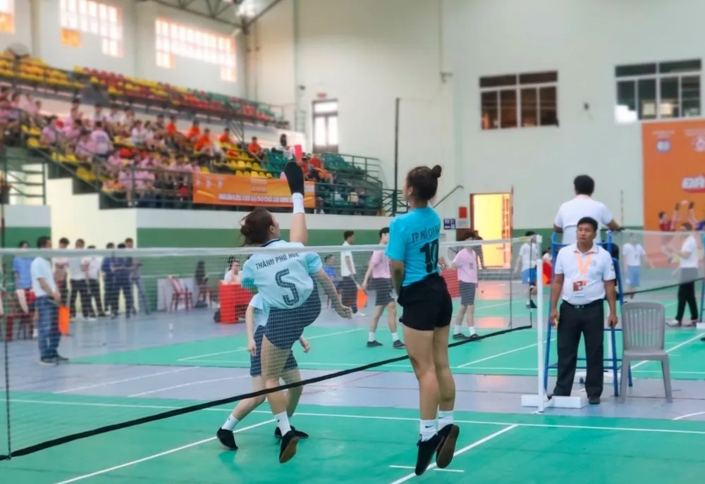 Hơn 300 VĐV tranh tài tại giải. Ảnh: THANH TÙNG 