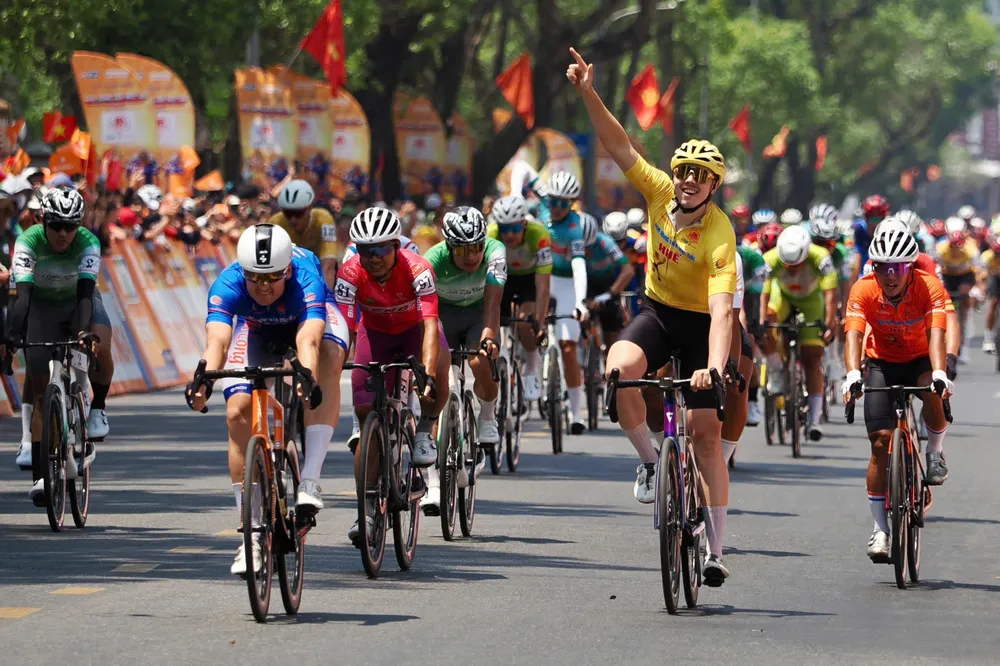 Áo vàng Marchuk Dzianis tiếp tục là người chiến thắng. Ảnh: Hoàng Hùng