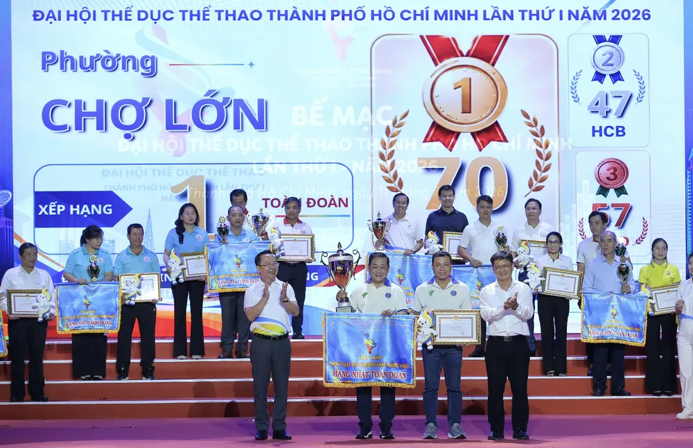 Đơn vị phường Chợ Lớn đứng nhất bảng tổng sắp huy chương Đại hội TDTT TPHCM 2026. Ảnh: DŨNG PHƯƠNG 
