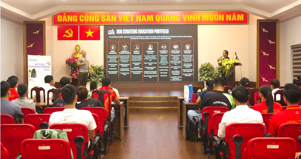 Lớp học có gần 50 học viên tham dự