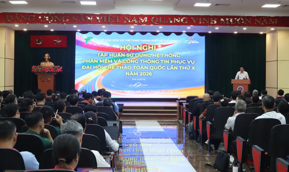 Đông đảo nhà quản lý, cán bộ bộ môn, kỹ thuật viên và lực lượng chuyên môn tham gia tập huấn. Ảnh: THANH TÙNG 