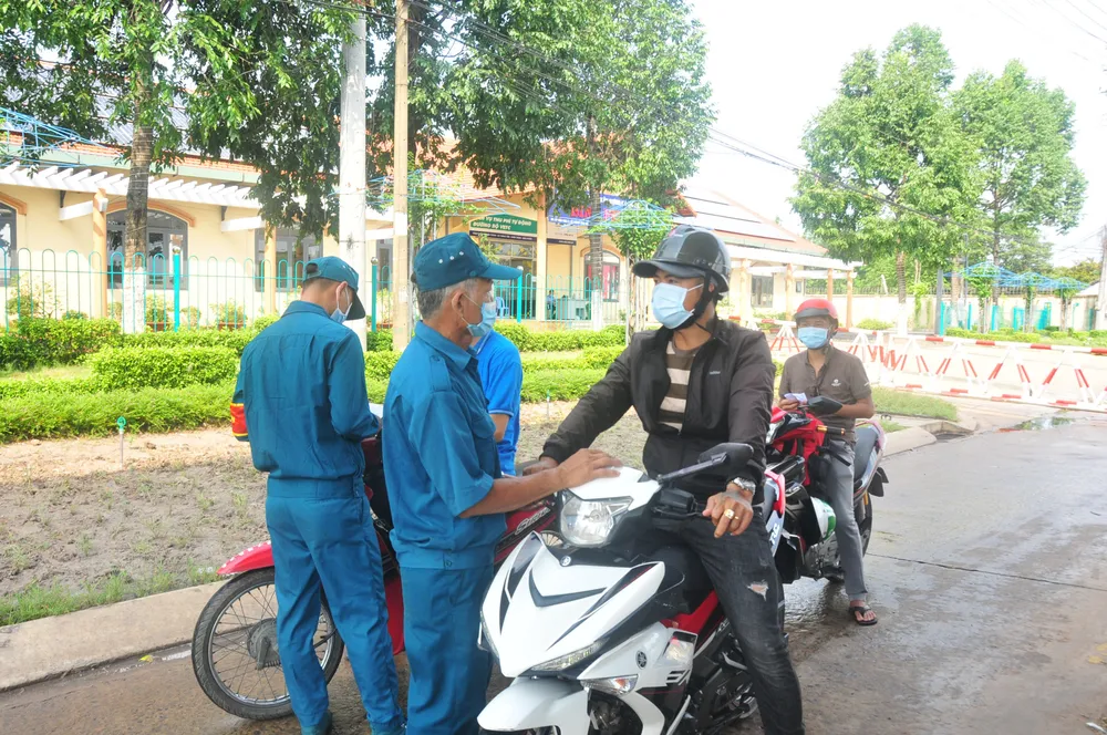 Siết chặt kiểm tra y tế người về Bình Phước ảnh 1