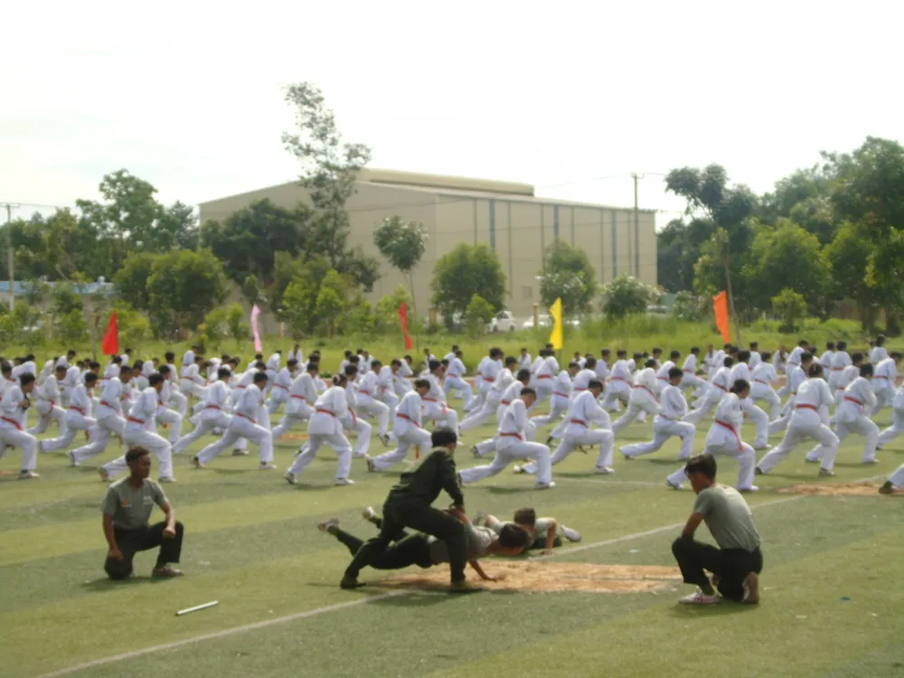 Bộ Tự lệnh Cảnh sát cơ động bế giảng huấn luyện đầu khóa cho học viên hệ chính quy ảnh 1