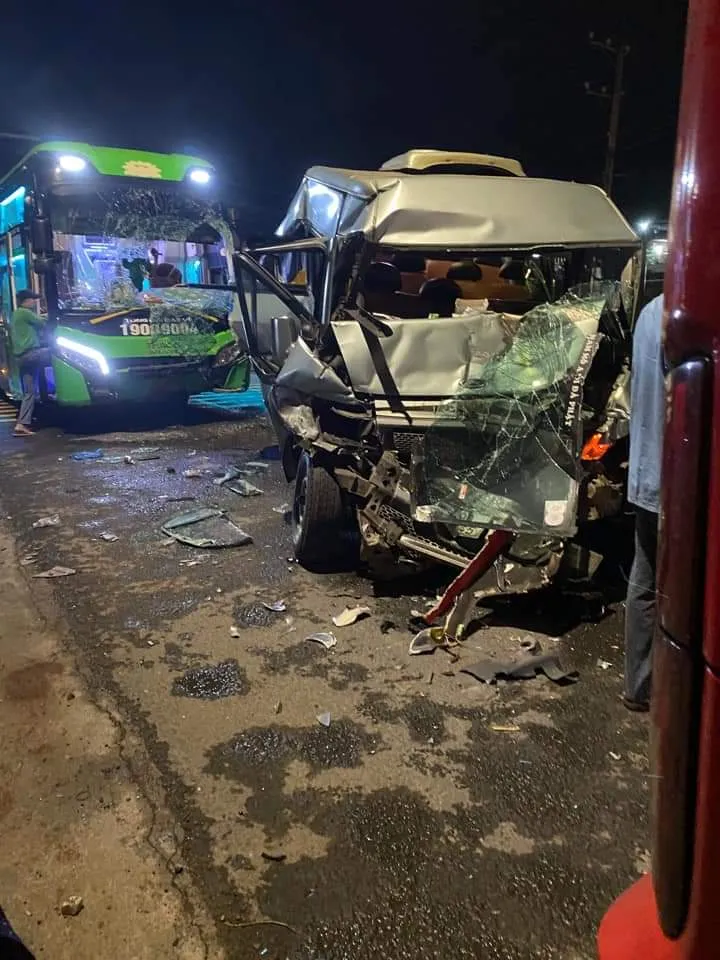 Đồng Nai: Làm rõ nguyên nhân vụ 3 xe khách tông vào nhau trên Quốc lộ 1 ảnh 1