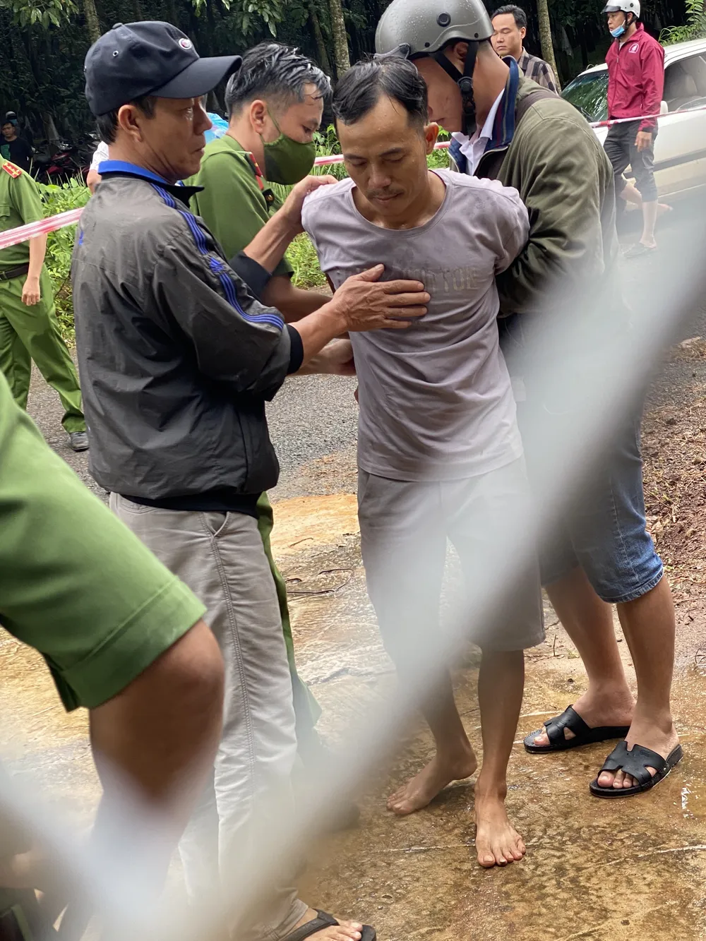 Nghi can uống thuốc diệt cỏ tử vong sau khi sát hại người tình ảnh 1