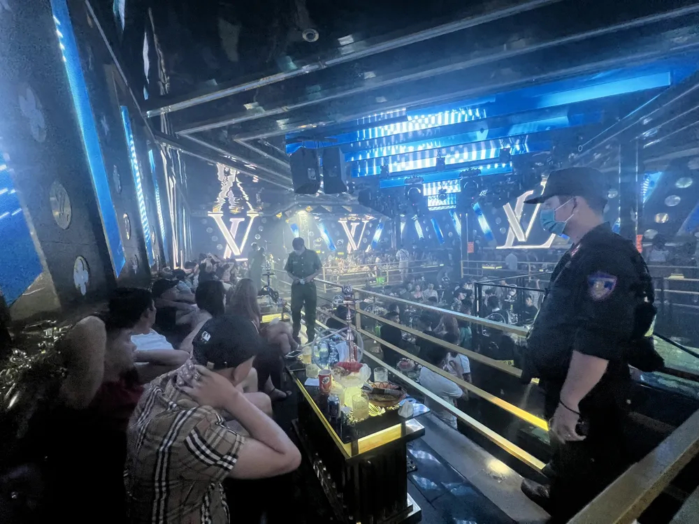 Đồng Nai: Khởi tố chủ quán bar LV Club vì để khách sử dụng ma túy ảnh 1